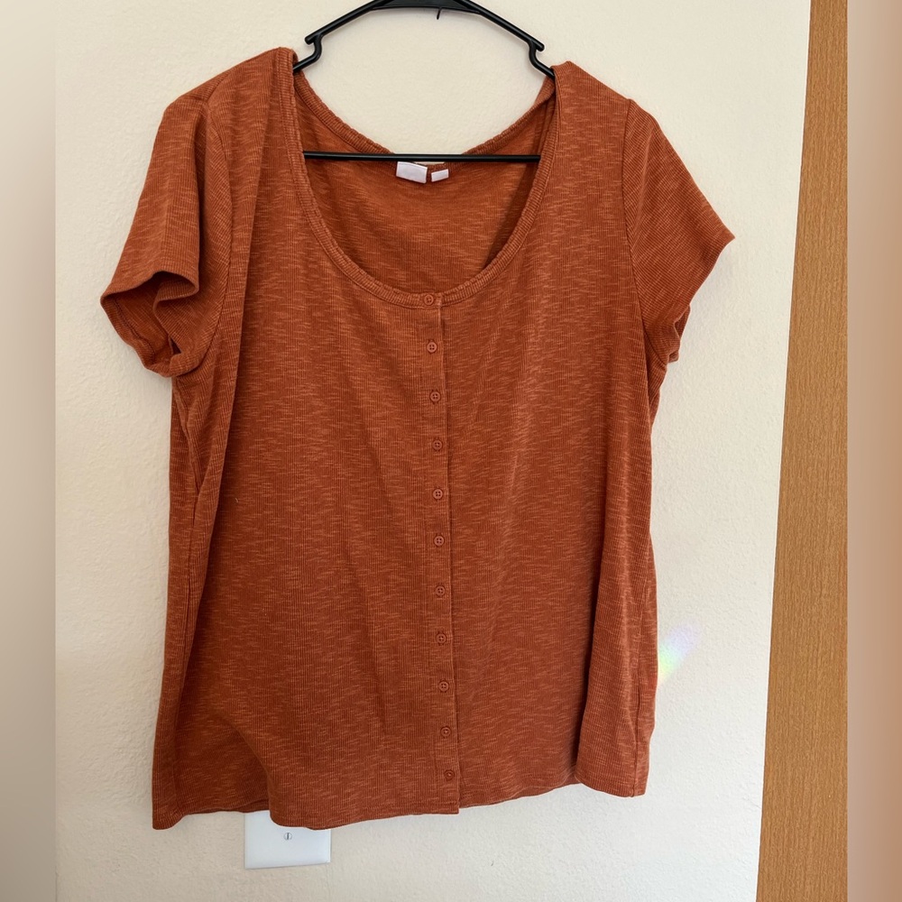 GAP Women’s XL Tee